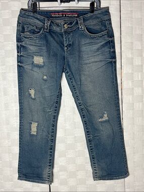 Women's Distressed low rise Boyfriend cropped Jeans - Washed Blue